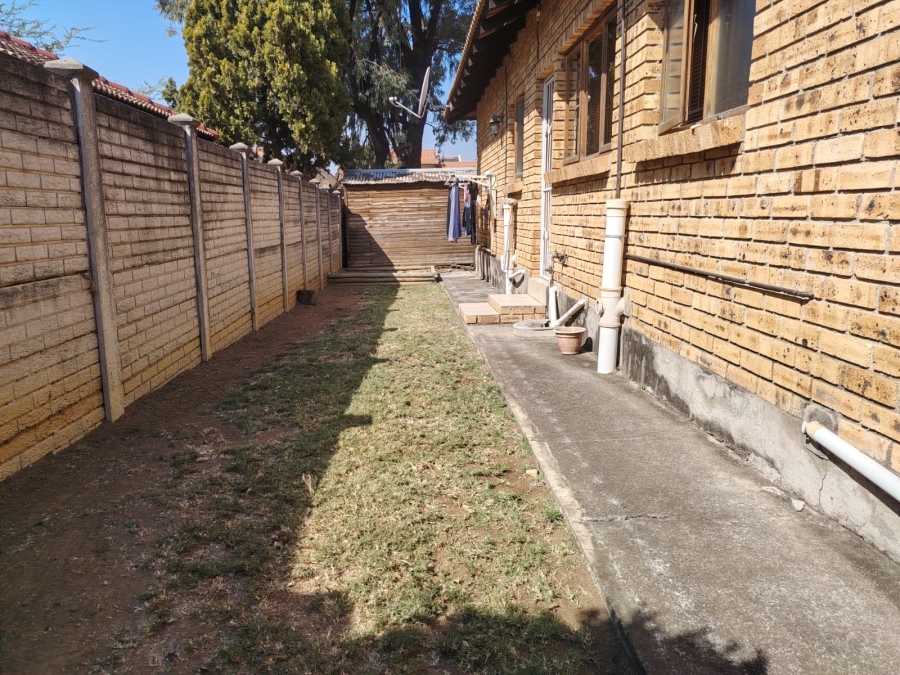 3 Bedroom Property for Sale in Waterval East North West